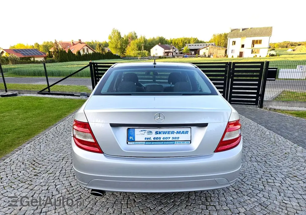 MERCEDES-BENZ Klasa C 200 CGI BlueEff Elegance