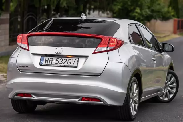 HONDA Civic 2.2 i-DTEC Comfort