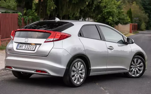 HONDA Civic 2.2 i-DTEC Comfort