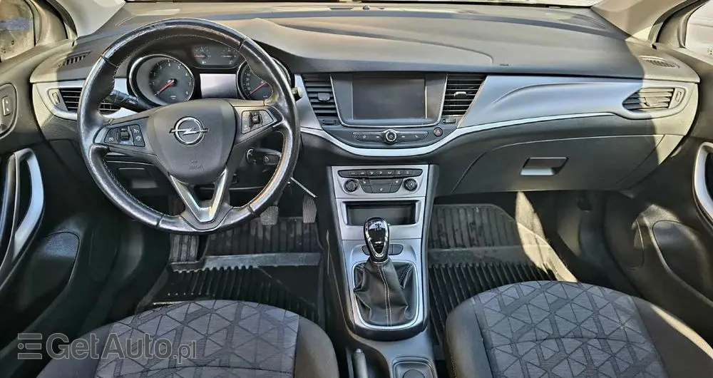 OPEL Astra 1.4 Turbo Active