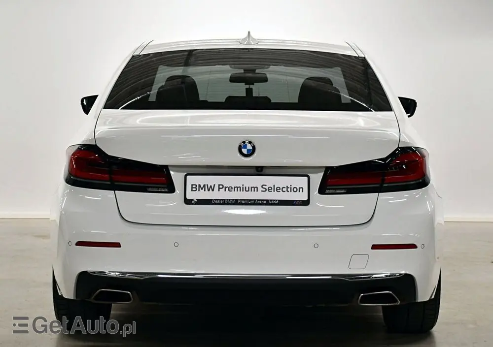 BMW Seria 5 520i GPF Luxury Line