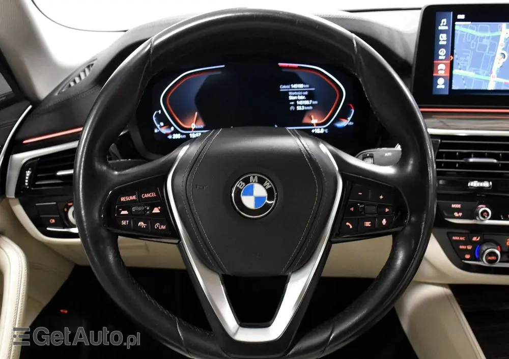 BMW Seria 5 520i GPF Luxury Line