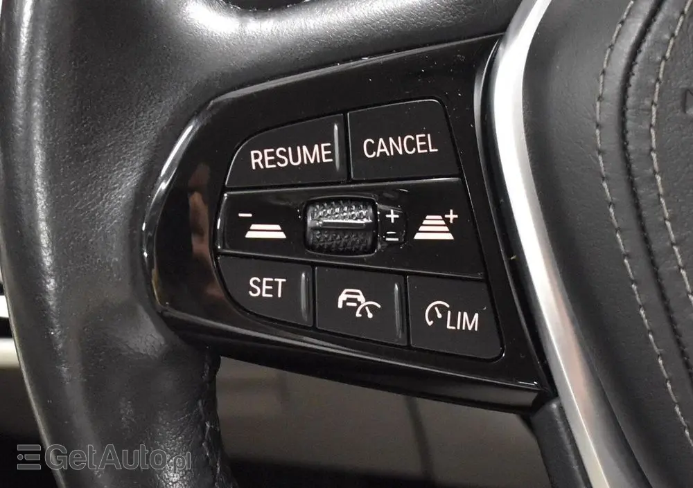 BMW Seria 5 520i GPF Luxury Line