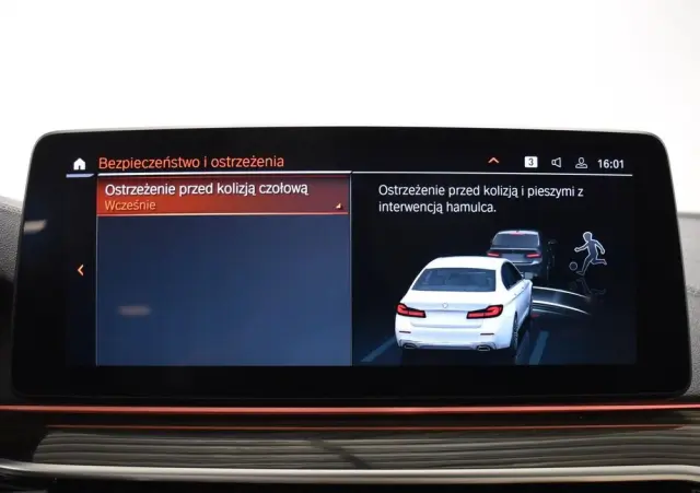 BMW Seria 5 520i GPF Luxury Line