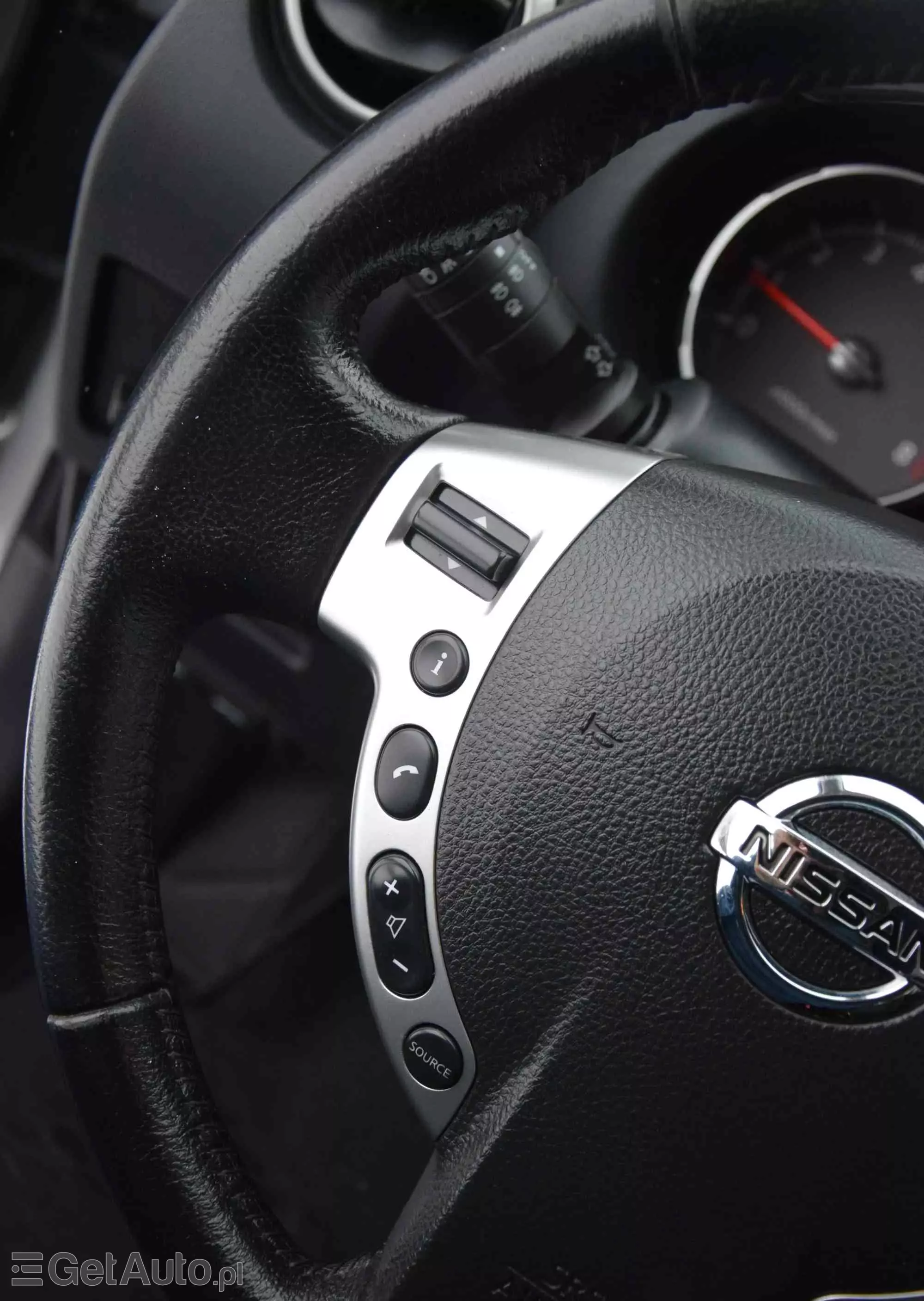 NISSAN Qashqai 2.0 acenta