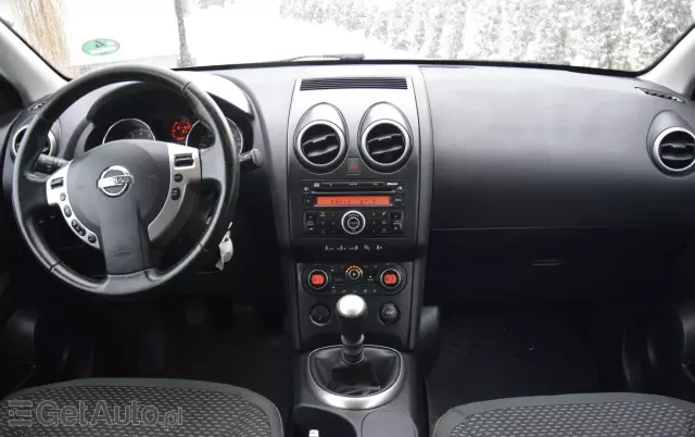 NISSAN Qashqai 2.0 acenta