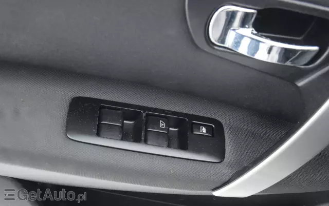 NISSAN Qashqai 2.0 acenta