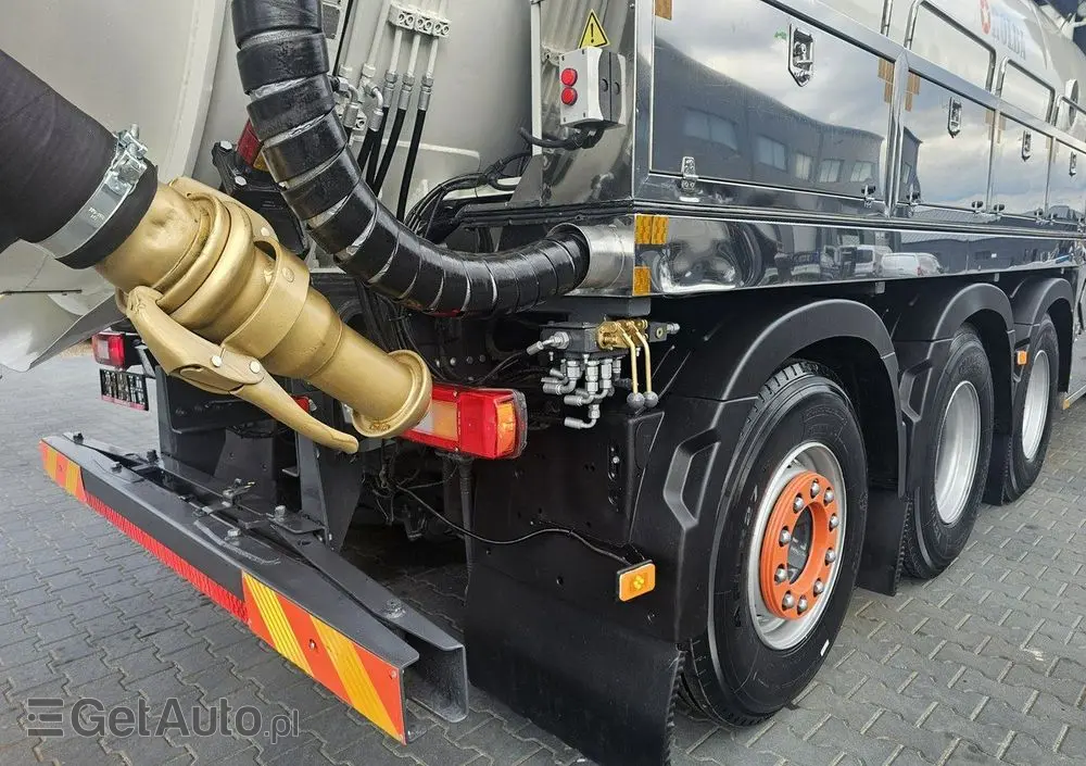 VOLVO WUKO ROLBA ADR DO CZYSZCZENIA KANAŁÓW KOMBI 