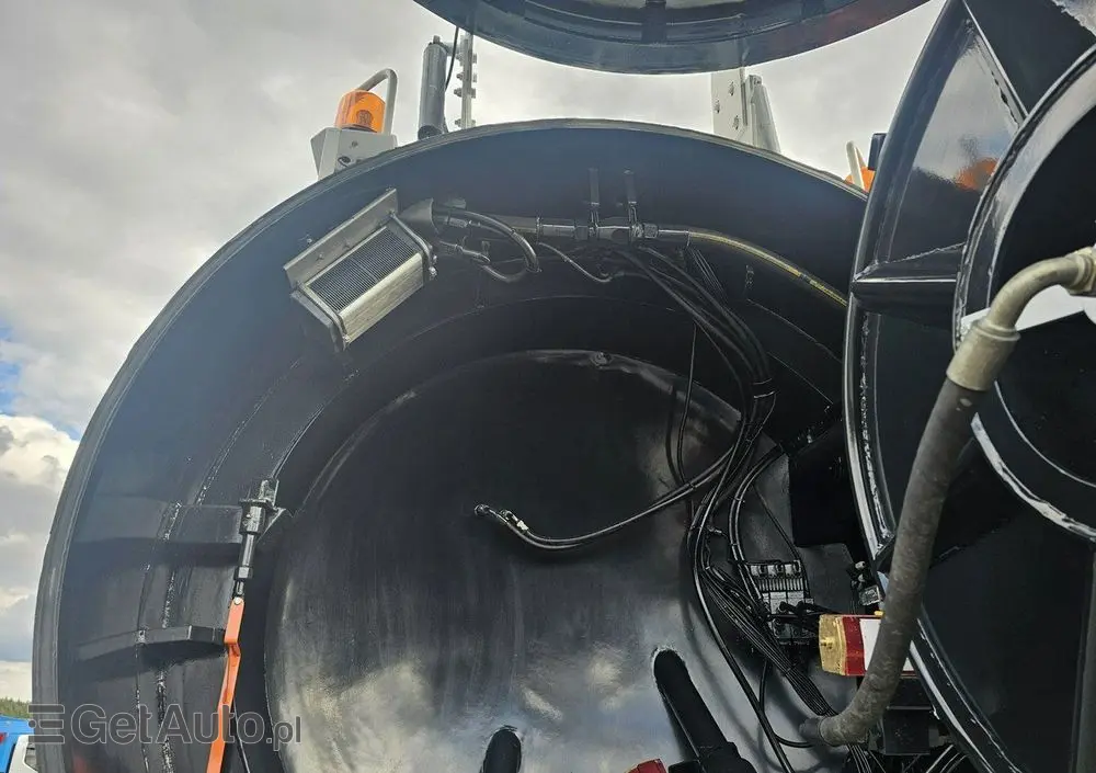 VOLVO WUKO ROLBA ADR DO CZYSZCZENIA KANAŁÓW KOMBI 