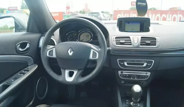RENAULT Megane 