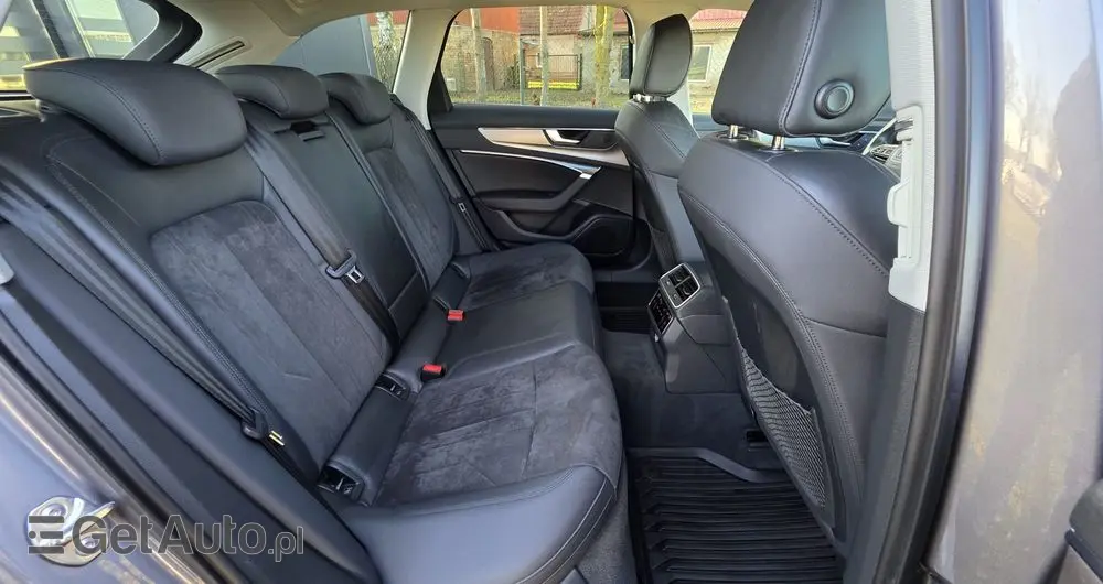 AUDI A6 Avant 40 TDI S tronic