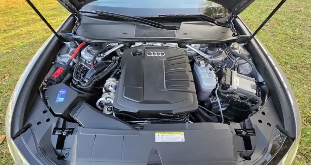 AUDI A6 Avant 40 TDI S tronic