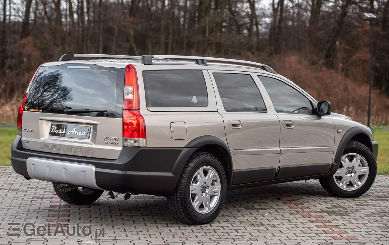 VOLVO XC 70 2.4D AWD Momentum