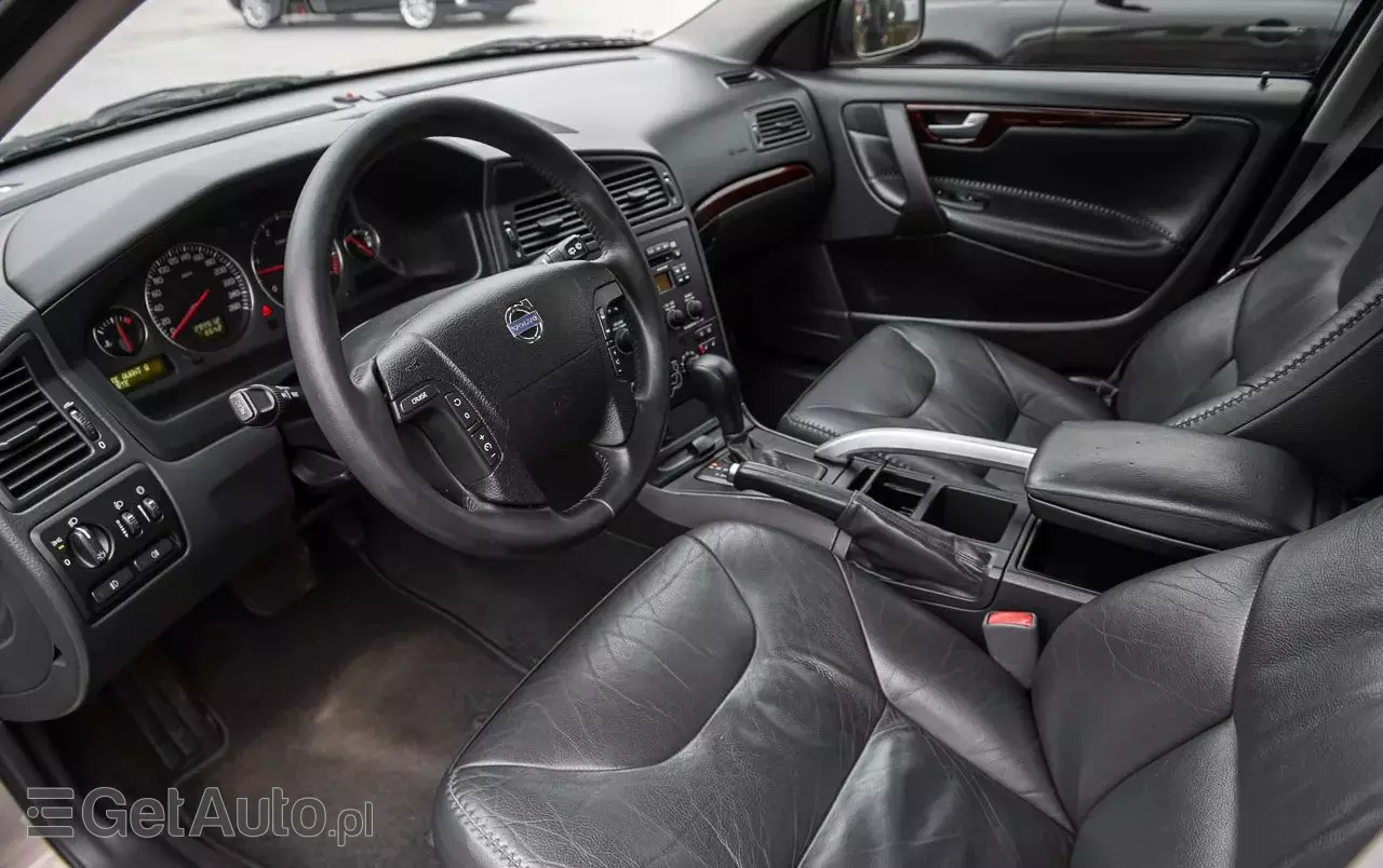 VOLVO XC 70 2.4D AWD Momentum