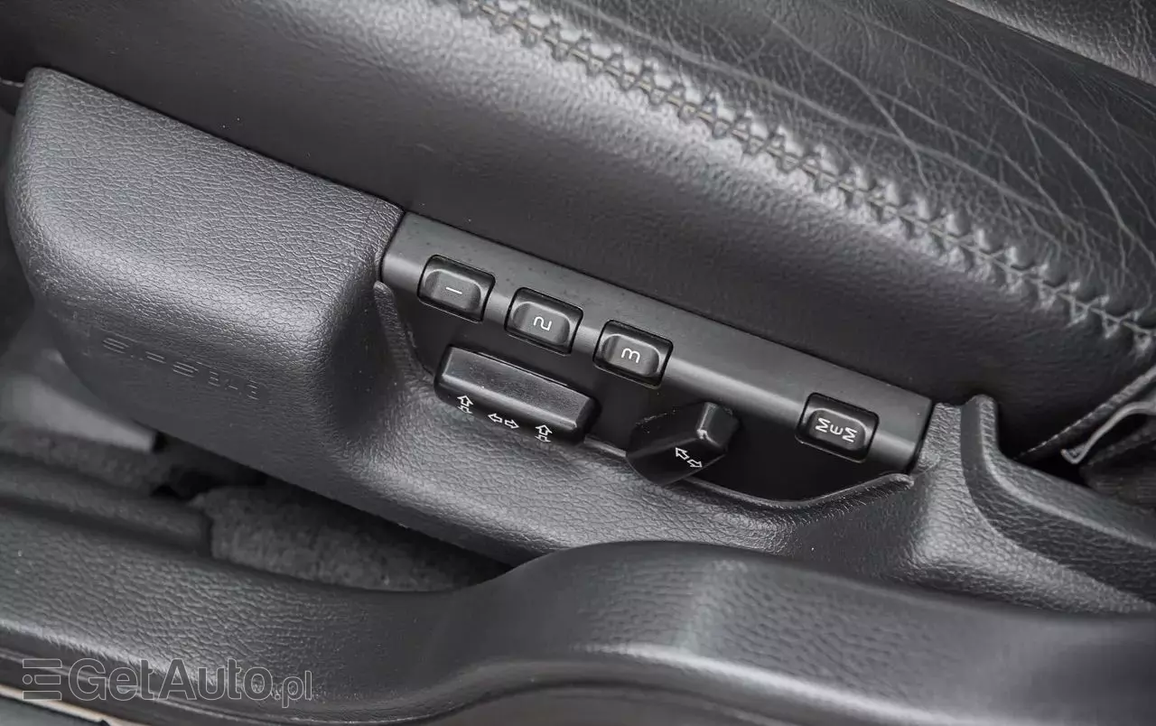 VOLVO XC 70 2.4D AWD Momentum