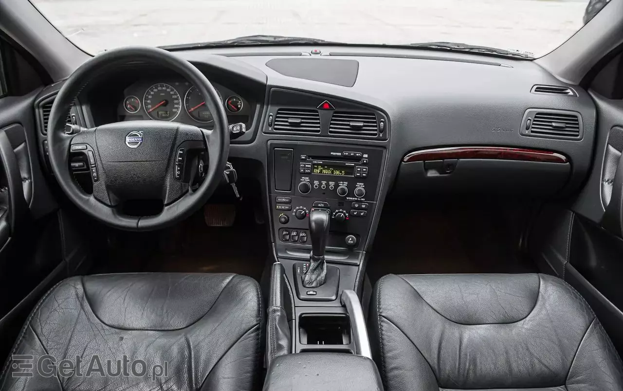 VOLVO XC 70 2.4D AWD Momentum