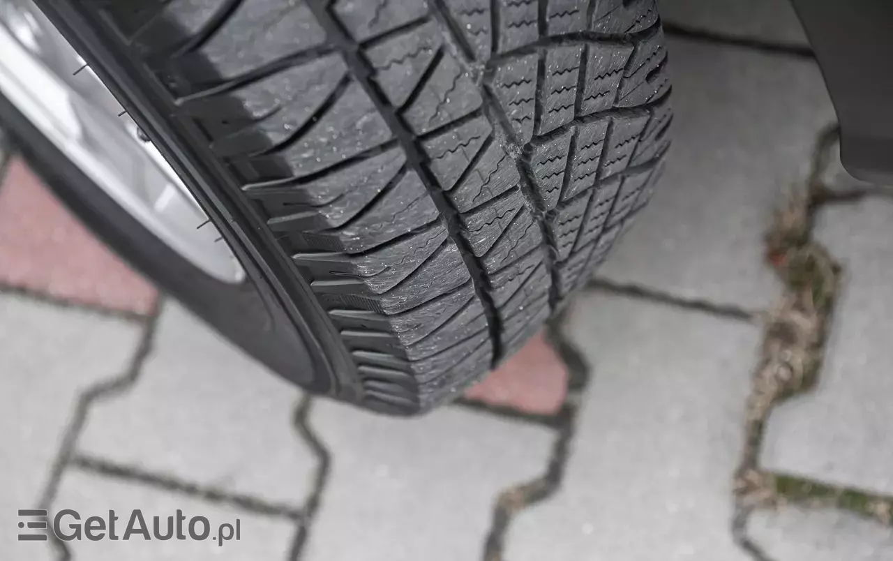 VOLVO XC 70 2.4D AWD Momentum