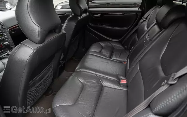 VOLVO XC 70 2.4D AWD Momentum