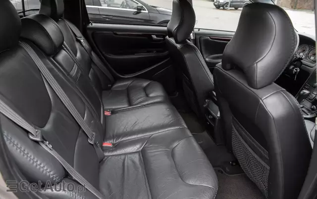 VOLVO XC 70 2.4D AWD Momentum