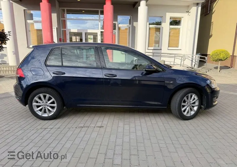VOLKSWAGEN Golf 1.2 TSI BMT Trendline