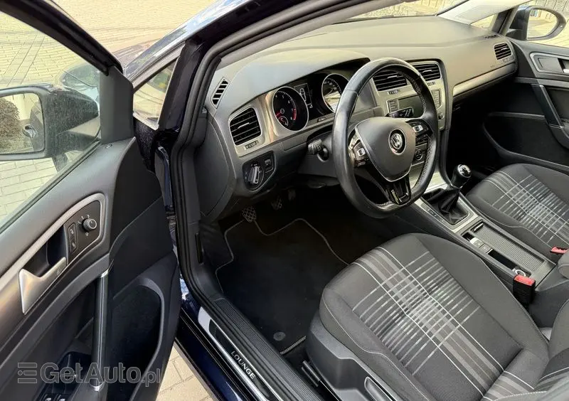 VOLKSWAGEN Golf 1.2 TSI BMT Trendline
