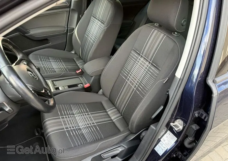 VOLKSWAGEN Golf 1.2 TSI BMT Trendline
