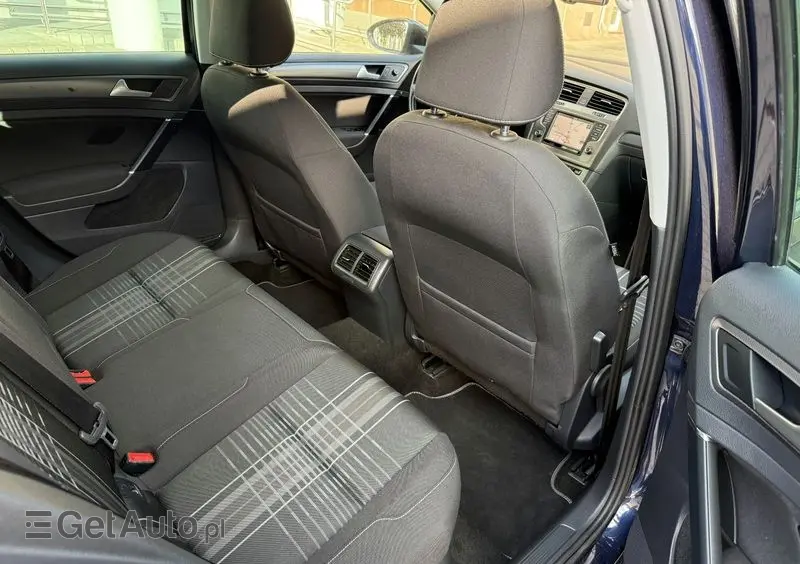 VOLKSWAGEN Golf 1.2 TSI BMT Trendline