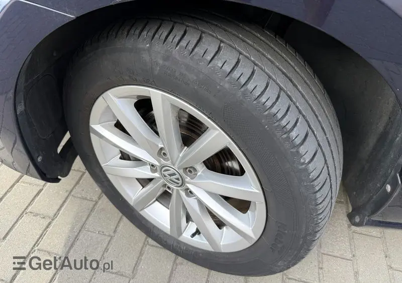 VOLKSWAGEN Golf 1.2 TSI BMT Trendline