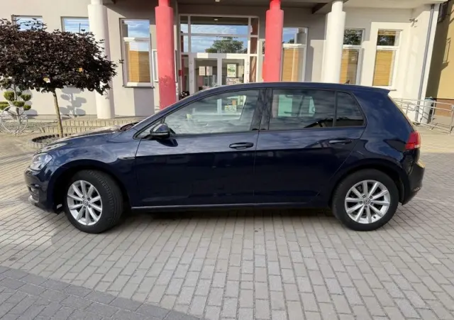 VOLKSWAGEN Golf 1.2 TSI BMT Trendline