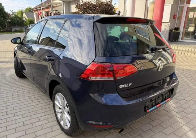 VOLKSWAGEN Golf 1.2 TSI BMT Trendline