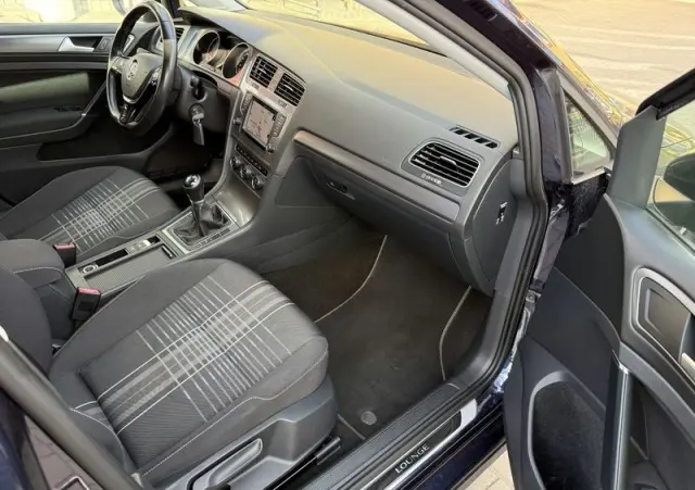 VOLKSWAGEN Golf 1.2 TSI BMT Trendline