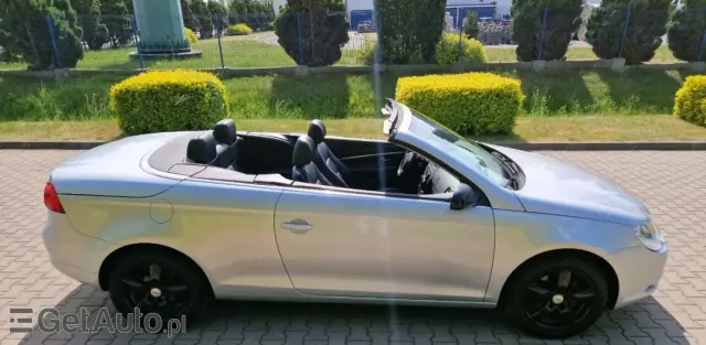 VOLKSWAGEN Eos 