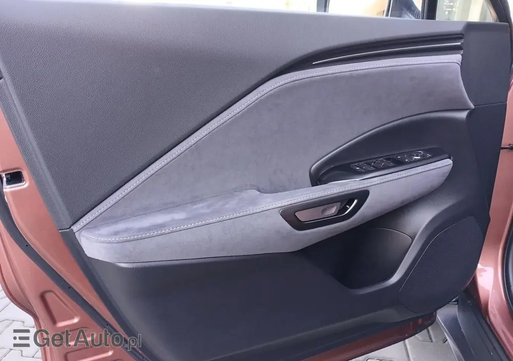 LEXUS LBX 1.5 Hybrid Cool