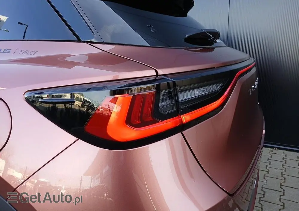 LEXUS LBX 1.5 Hybrid Cool