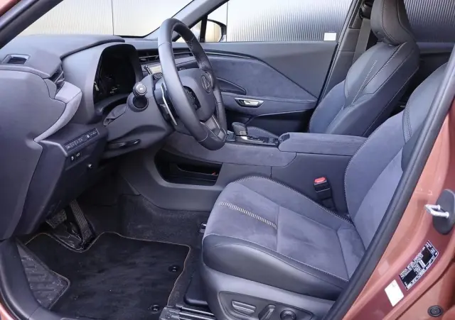 LEXUS LBX 1.5 Hybrid Cool