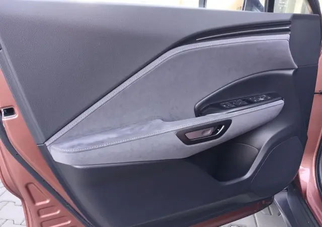 LEXUS LBX 1.5 Hybrid Cool