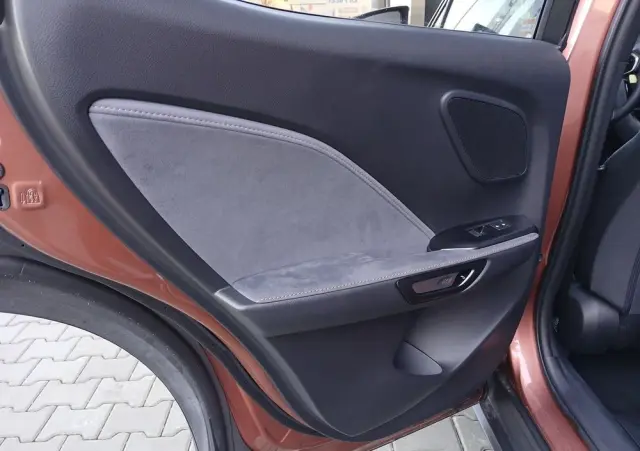 LEXUS LBX 1.5 Hybrid Cool