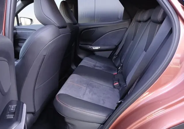 LEXUS LBX 1.5 Hybrid Cool