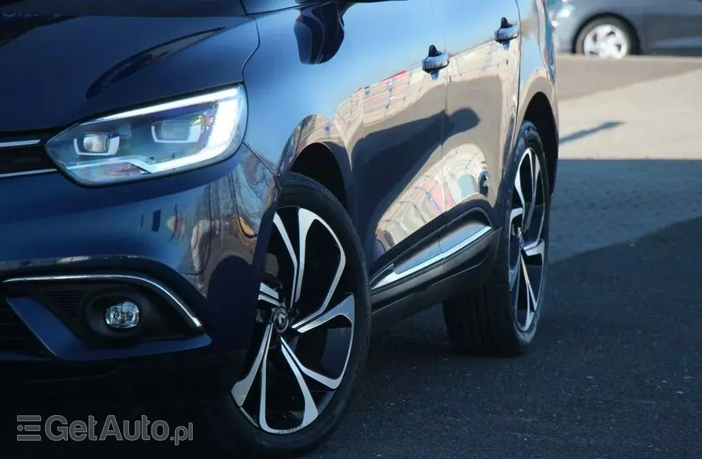 RENAULT Grand Scenic 