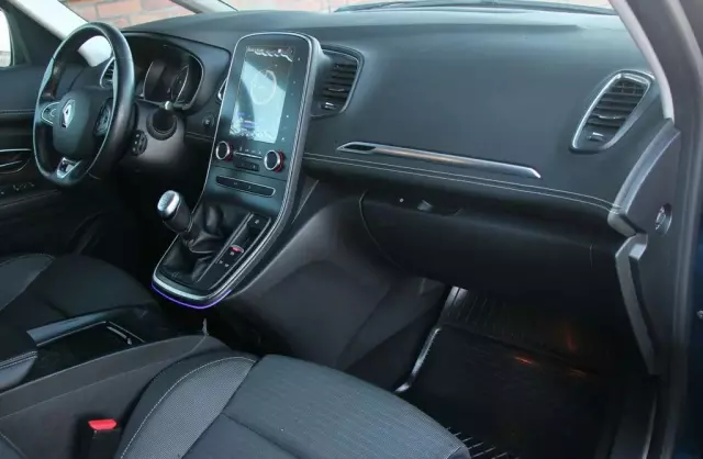 RENAULT Grand Scenic 