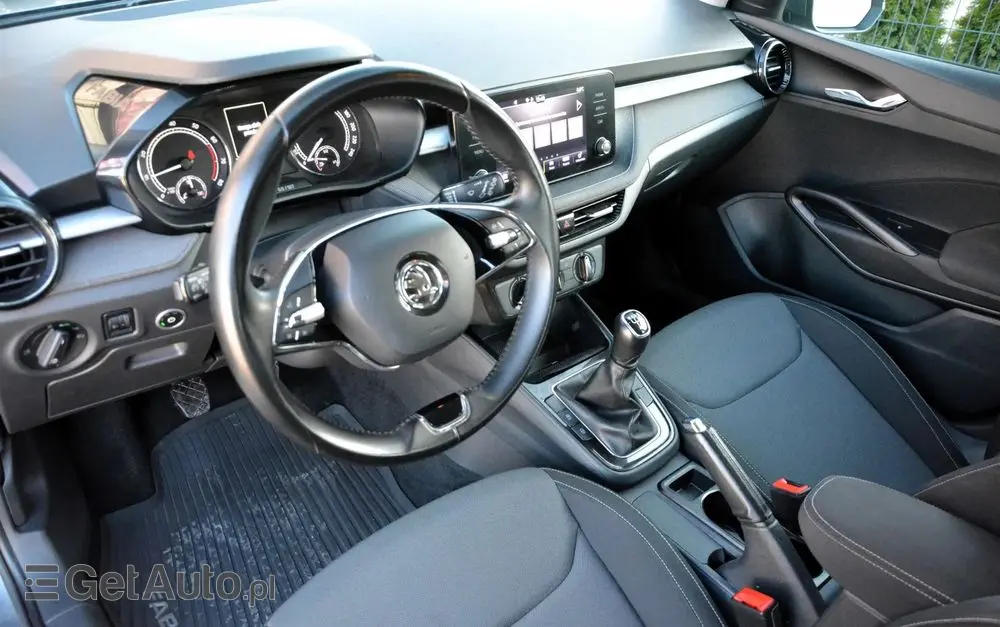 SKODA Fabia 1.0 Ambition