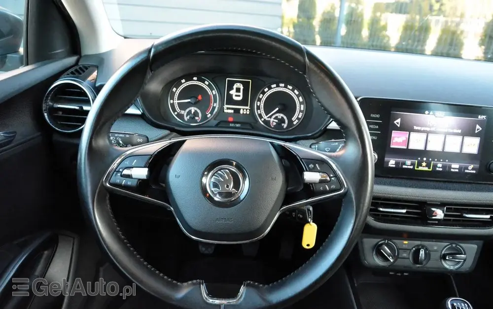 SKODA Fabia 1.0 Ambition