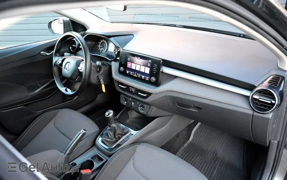 SKODA Fabia 1.0 Ambition