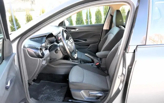 SKODA Fabia 1.0 Ambition