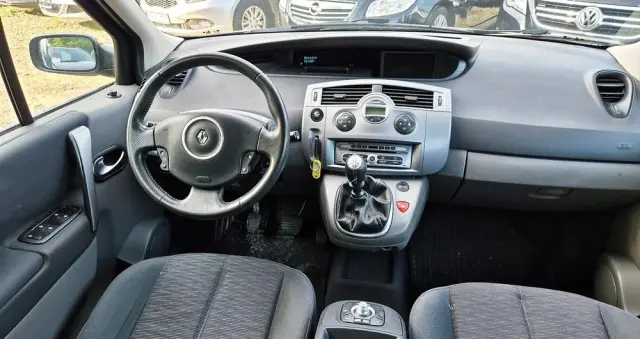 RENAULT Grand Scenic Gr 2.0 16V Privilege