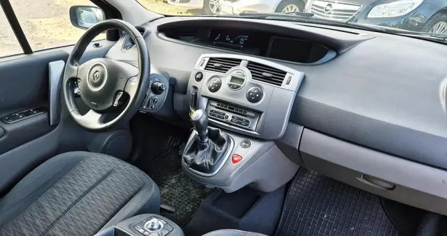 RENAULT Grand Scenic Gr 2.0 16V Privilege