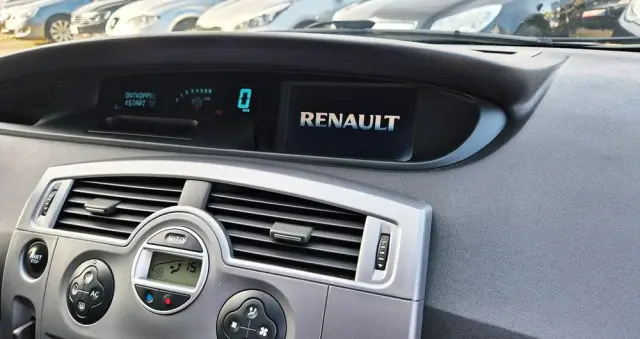 RENAULT Grand Scenic Gr 2.0 16V Privilege