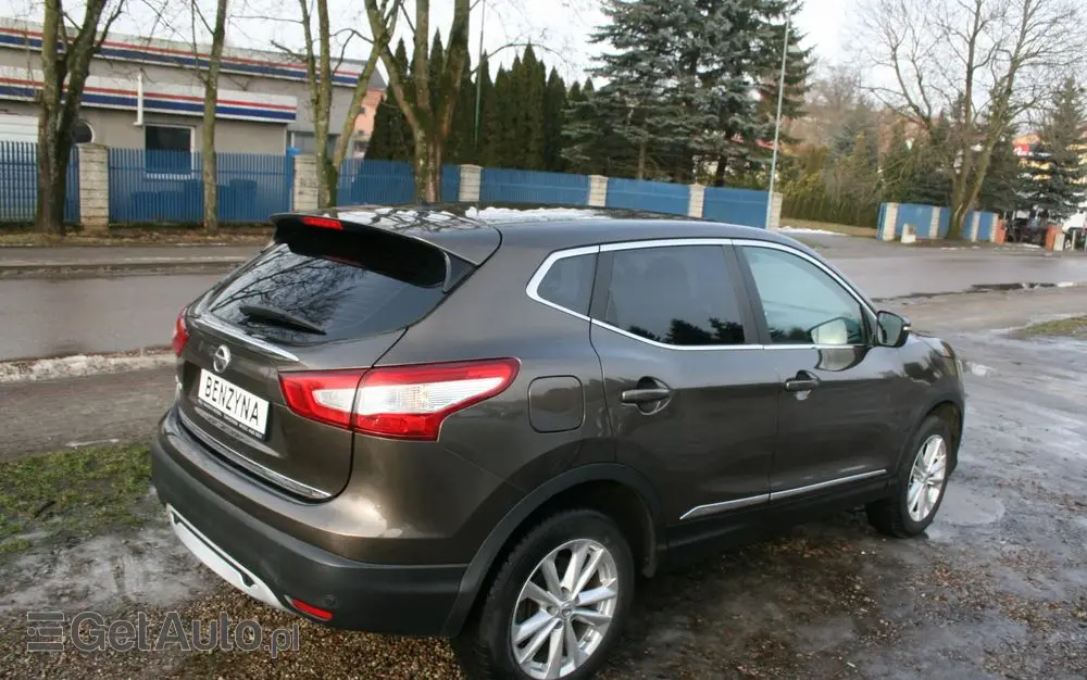NISSAN Qashqai 1.2 DIG-T Tekna