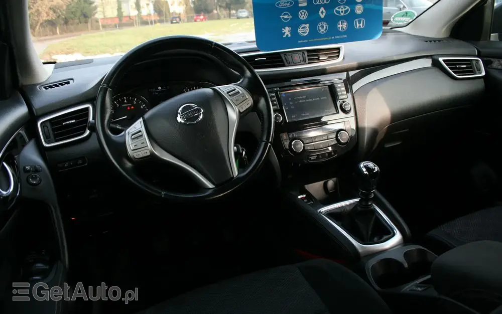 NISSAN Qashqai 1.2 DIG-T Tekna