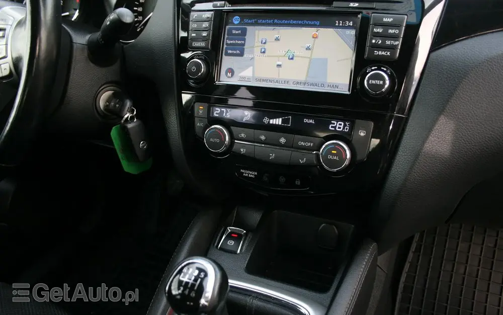 NISSAN Qashqai 1.2 DIG-T Tekna